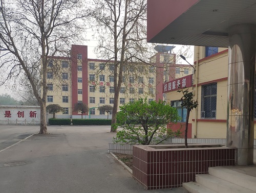 石家莊鐵路學校錄取分數線高嗎？